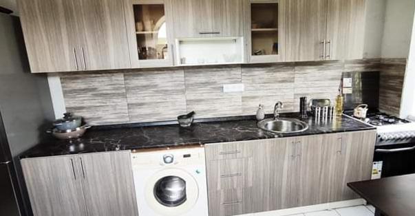 ベッドアンドブレックファースト Elegaya Guest House