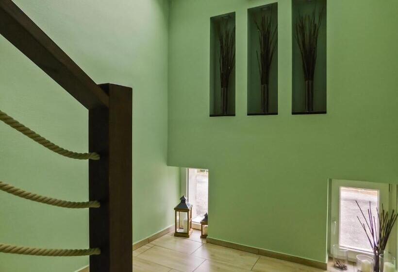 Bed and Breakfast Korona Panzió