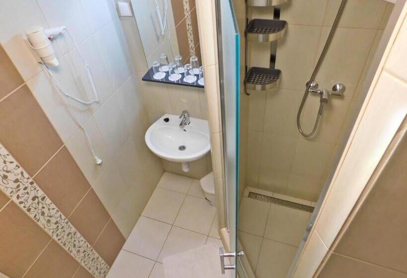 Bed and Breakfast Korona Panzió