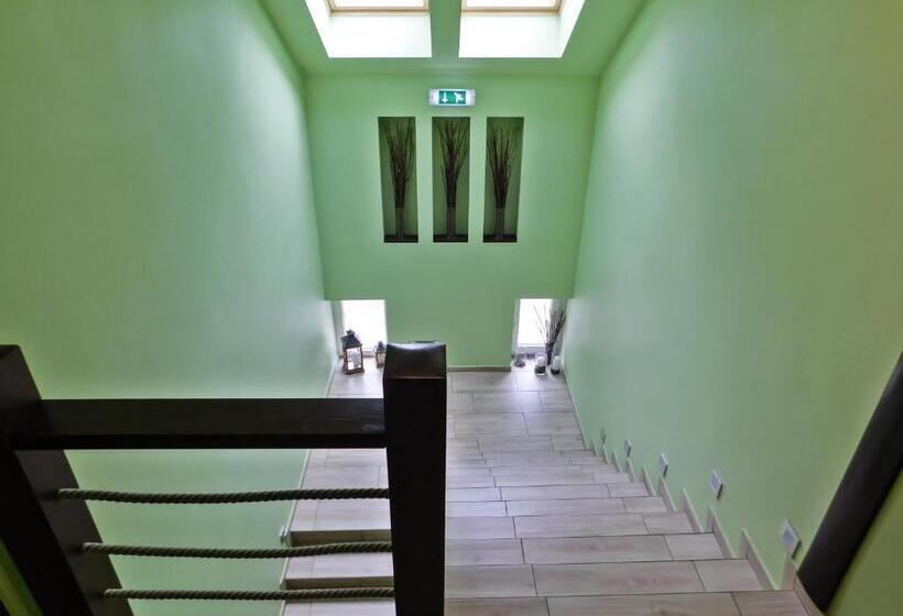 Bed and Breakfast Korona Panzió