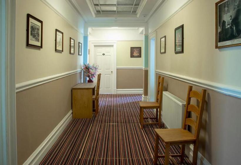 تختخواب و صبحانه The Shakespeare Deluxe Hotel And Caribbean Restaurant Halifax