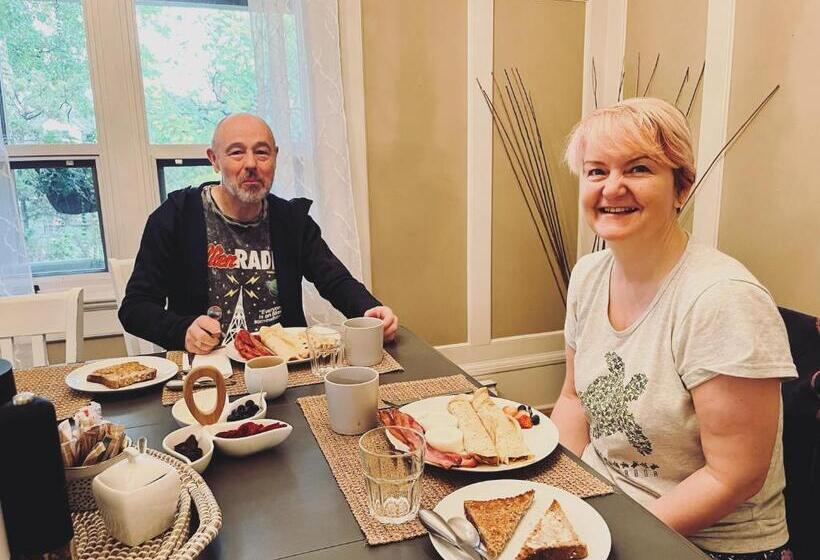 민박 Stirling House