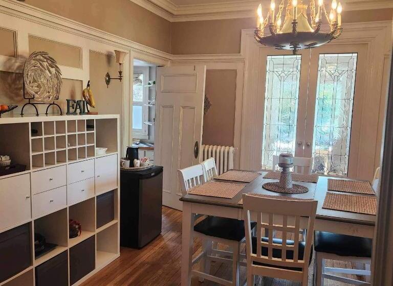 민박 Stirling House