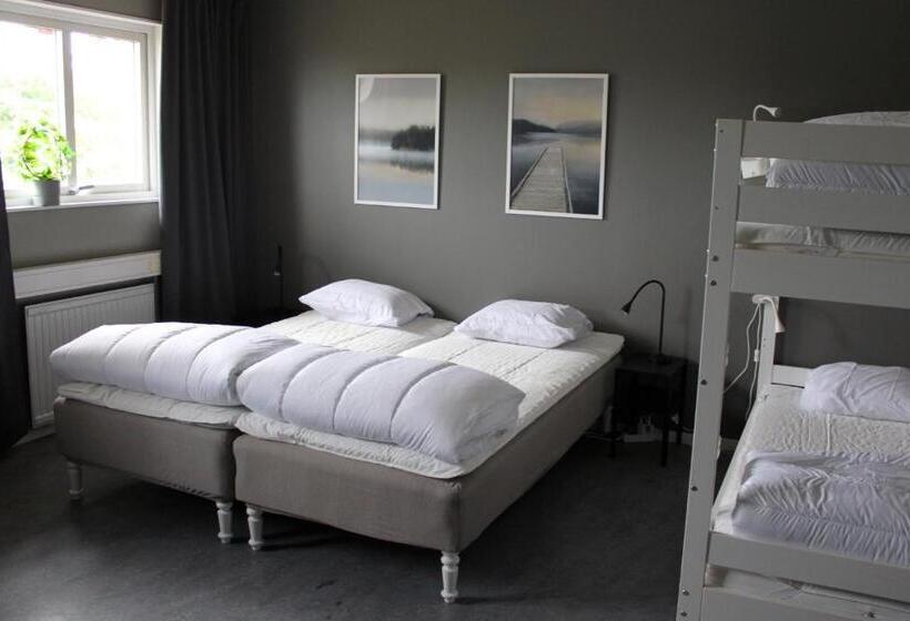 De La Gardie Park Vandrarhem Hostel