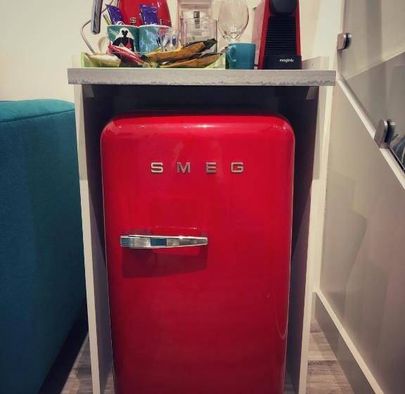 Отель Beach Hut Suites