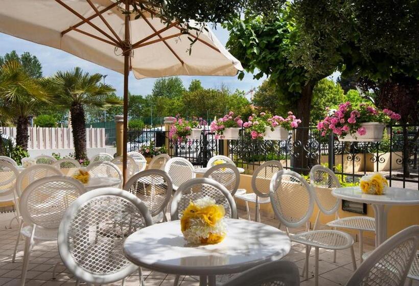 هتل Caravel B&b