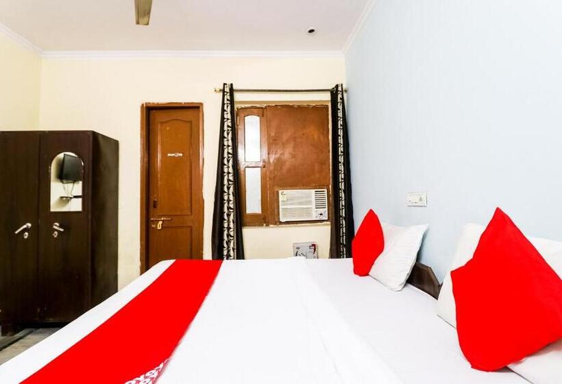 Hotel Flagship Maurya Residency