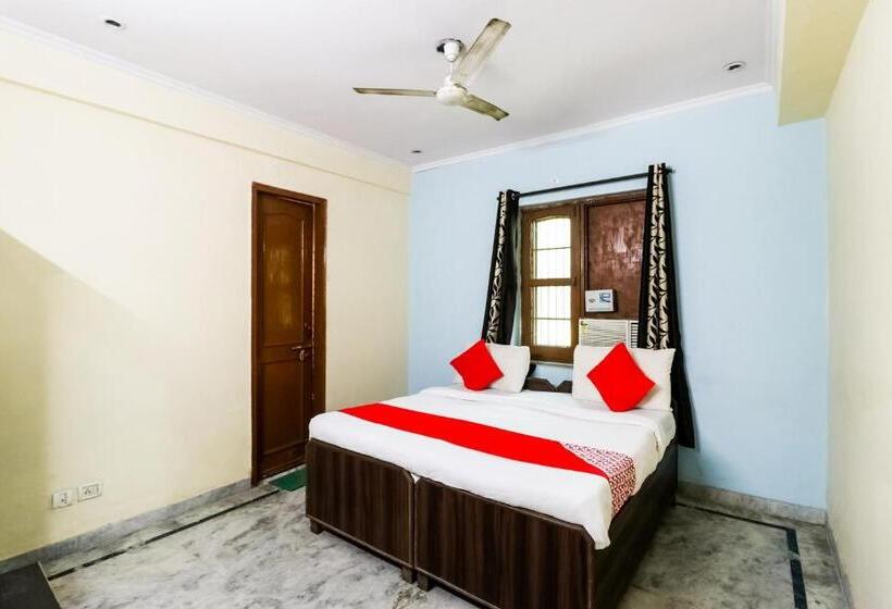 Hotel Flagship Maurya Residency
