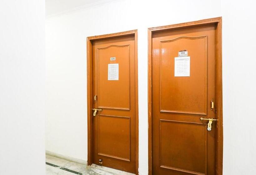 Hotel Flagship Maurya Residency