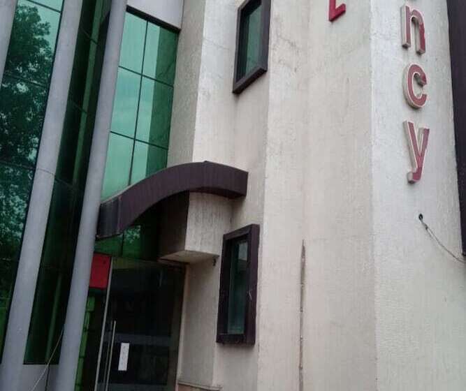 فندق Harsh Regency