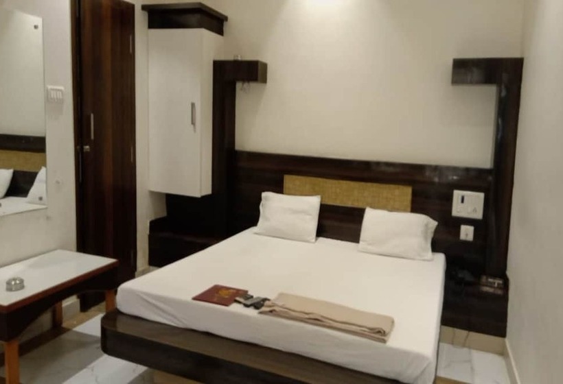 فندق Harsh Regency