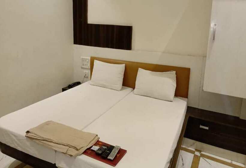 فندق Harsh Regency