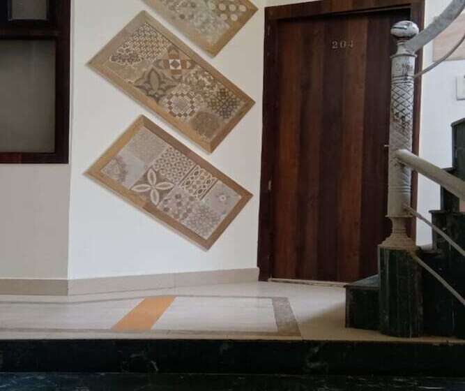 فندق Harsh Regency