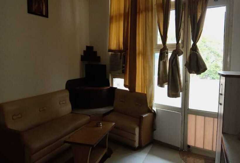 Отель Harsh Regency