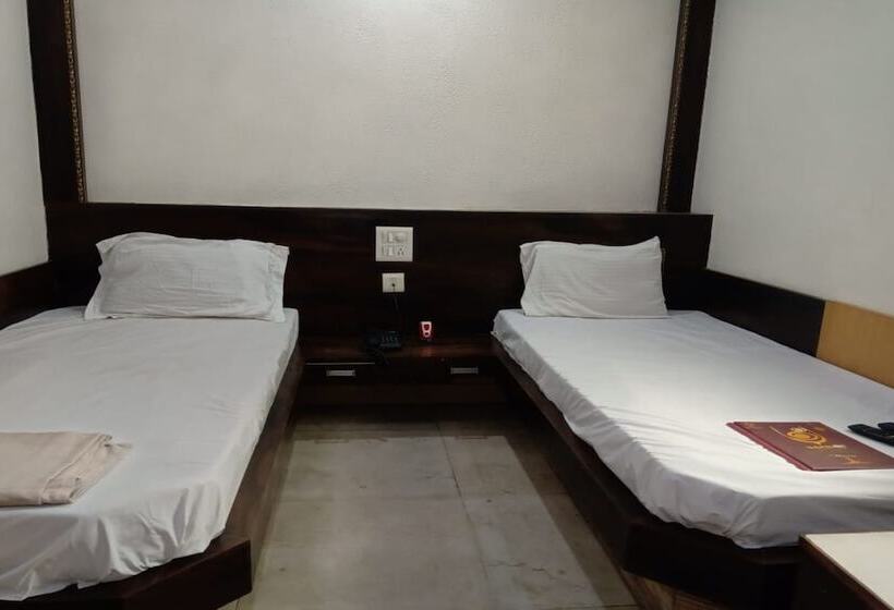 Отель Harsh Regency