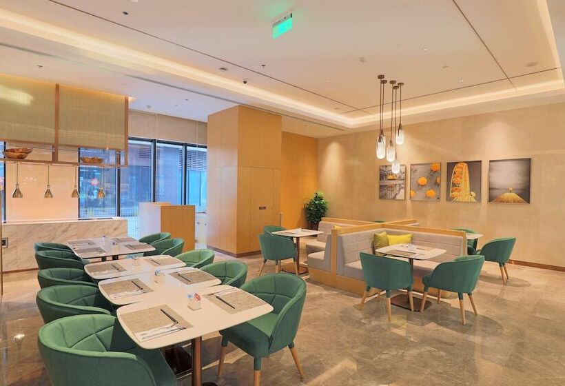 Отель Hilton Garden Inn Changzhou Xinbei