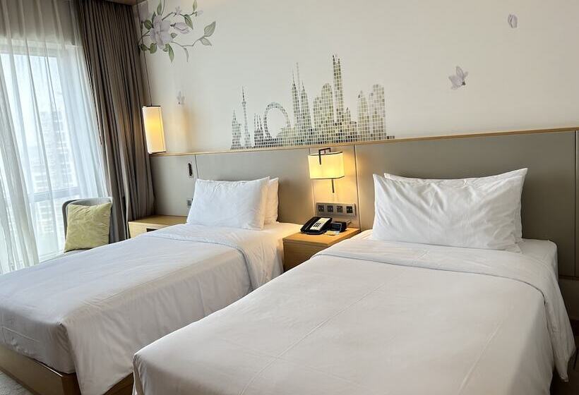 Отель Hilton Garden Inn Changzhou Xinbei