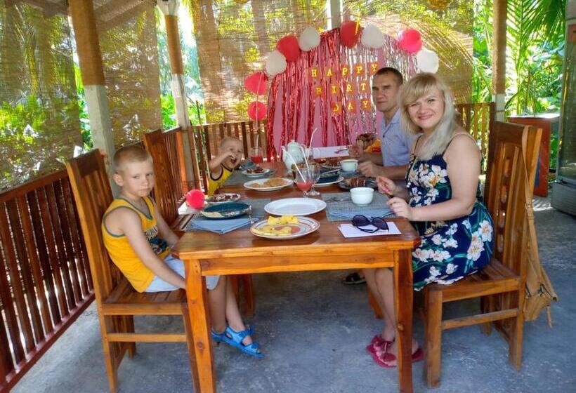 בית מלון כפרי Inn Sea Horizon Ahungalla