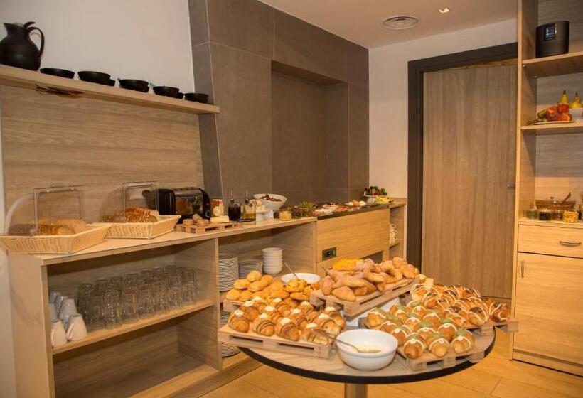 Ivy Hotel Adults Only