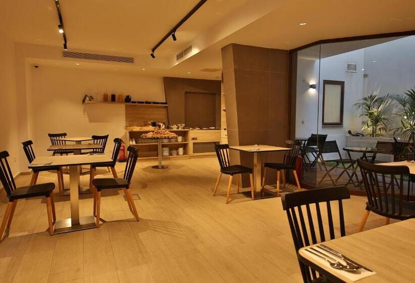 Ivy Hotel Adults Only