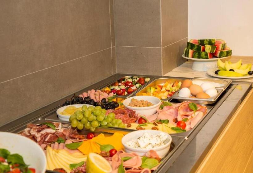 Ivy Hotel Adults Only