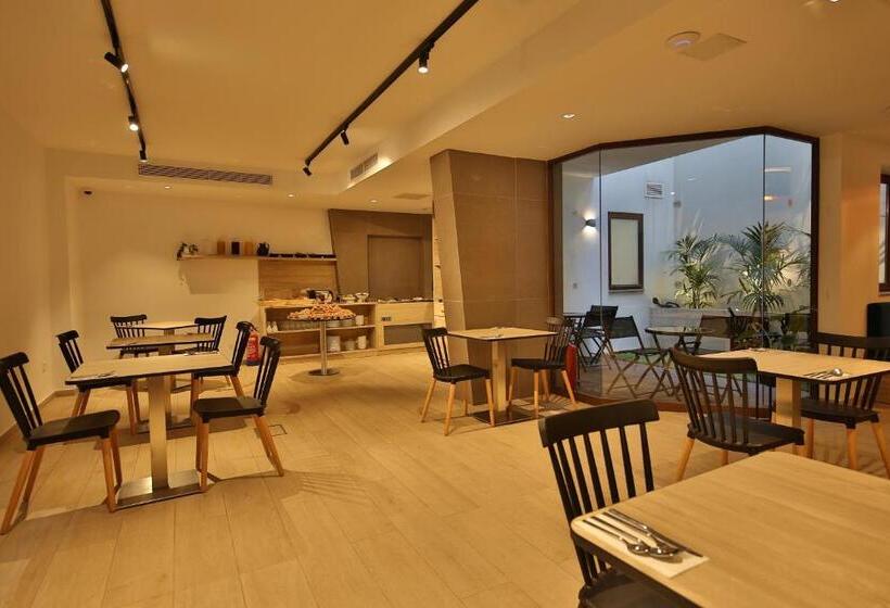 Ivy Hotel Adults Only