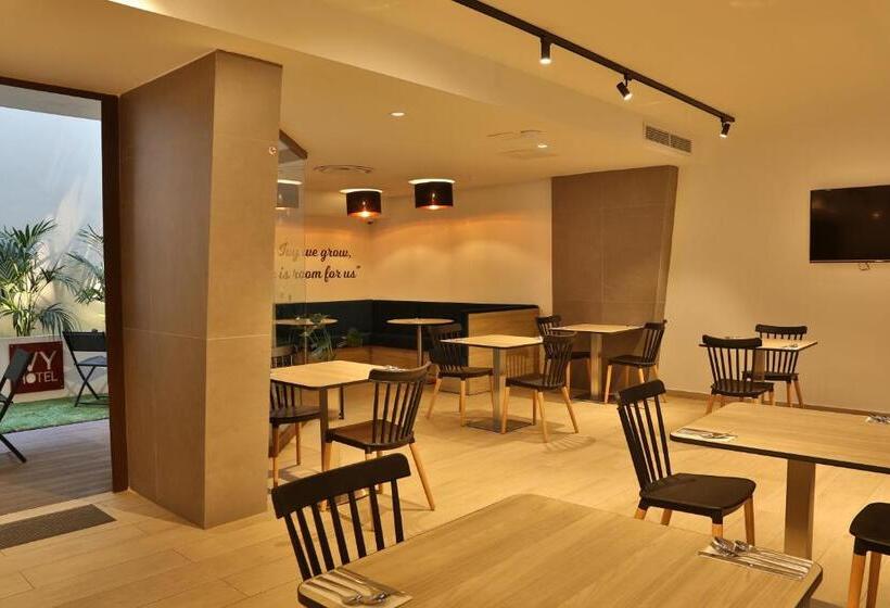 Ivy Hotel Adults Only