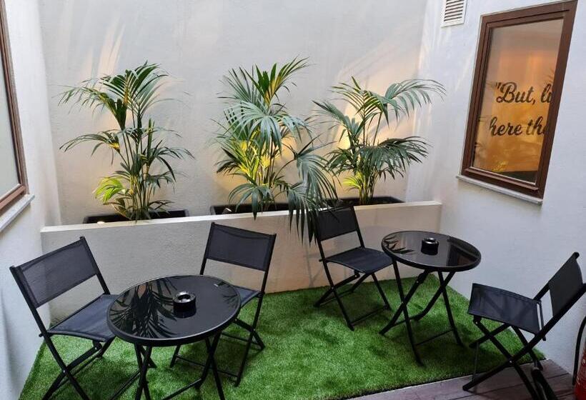 Ivy Hotel Adults Only