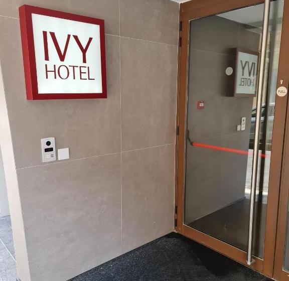 Ivy Hotel Adults Only