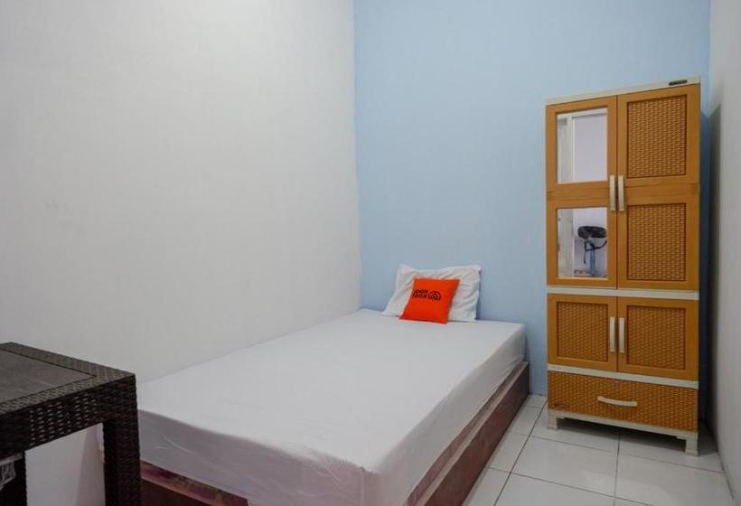酒店 Koolkost Female Syariah Near Udinus Semarang Minimum Stay 6 Nights