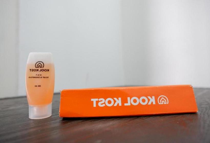 酒店 Koolkost Female Syariah Near Udinus Semarang Minimum Stay 6 Nights