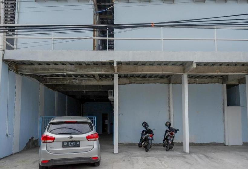 酒店 Koolkost Female Syariah Near Udinus Semarang Minimum Stay 6 Nights