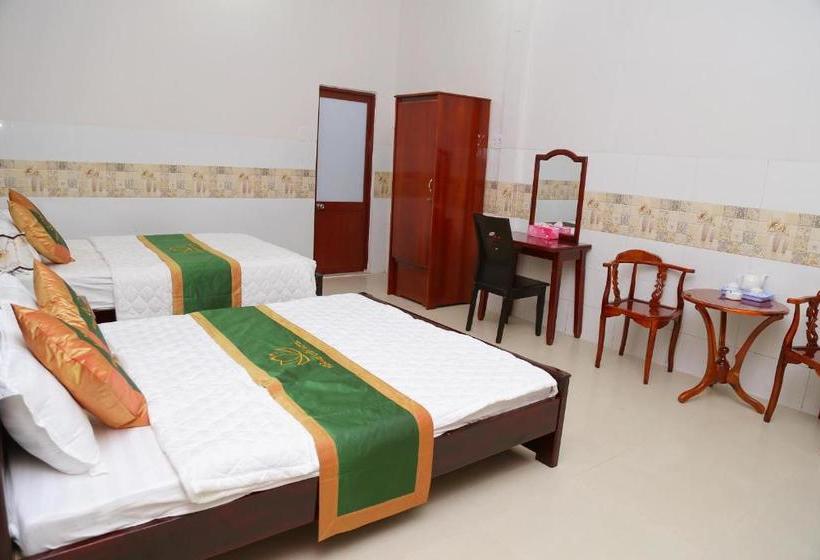 هتل Restaurant Hoang Uyen