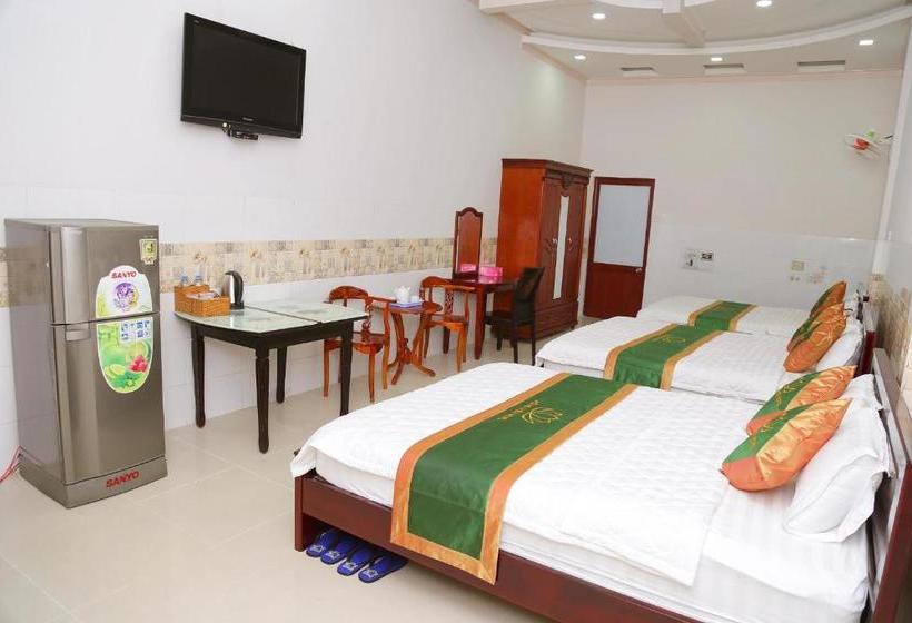 هتل Restaurant Hoang Uyen