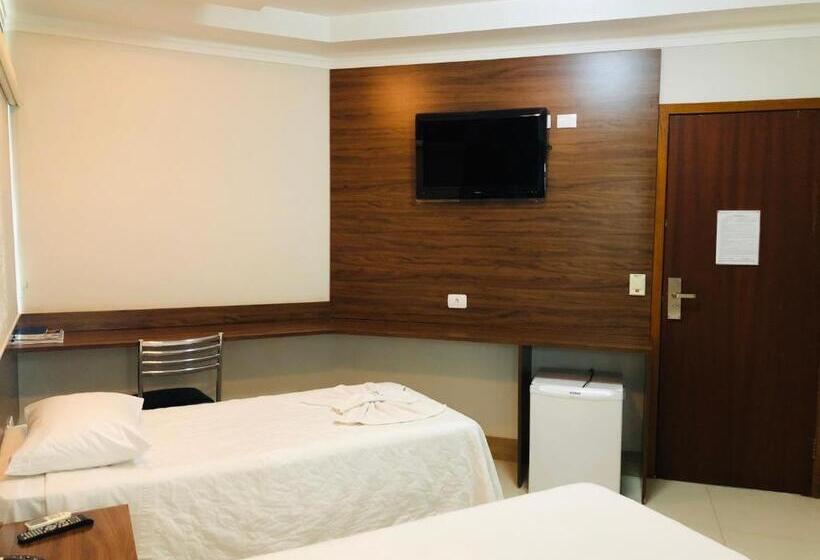 فندق Shelton Palace