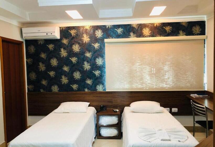 فندق Shelton Palace