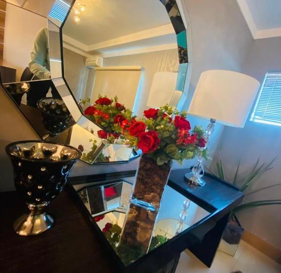 فندق Shelton Palace