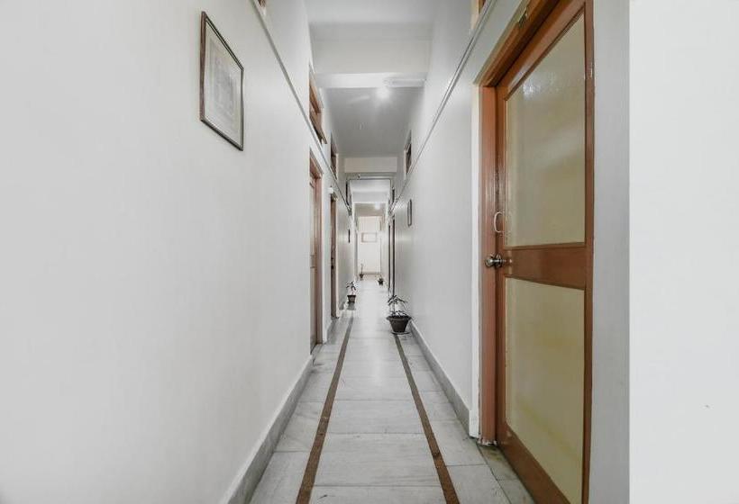 هتل Spot On 71156  Jaybee S