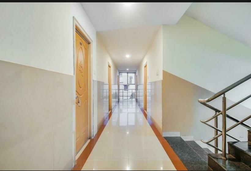 בית מלון כפרי Sri Ganesh Swathi Residency By Wb Inn