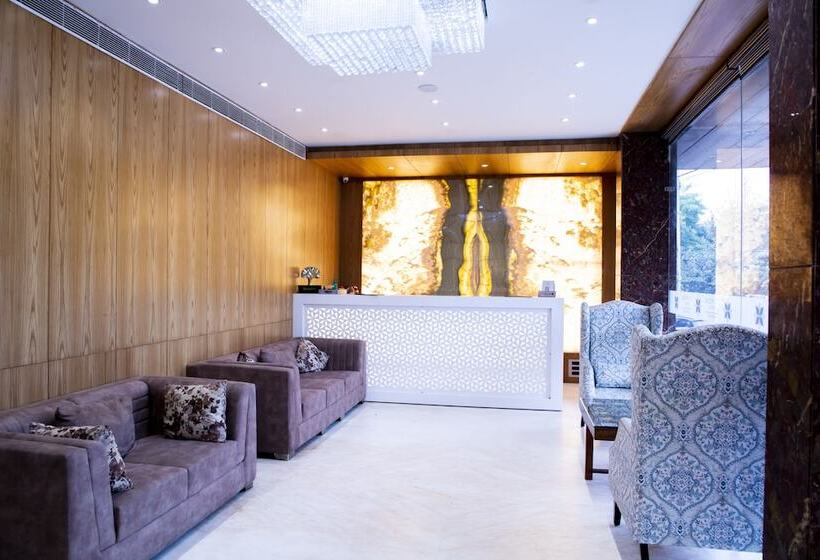 Отель The Moziac