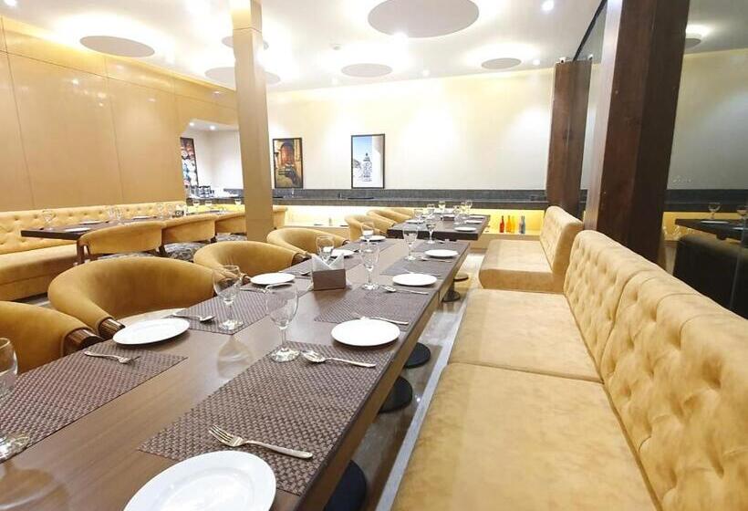 Отель The Moziac