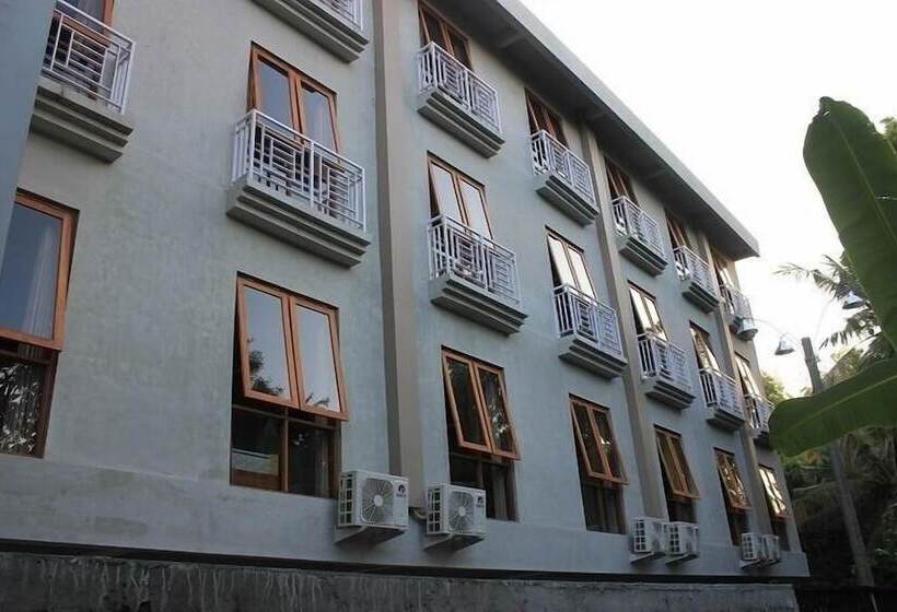 هتل The Sarining