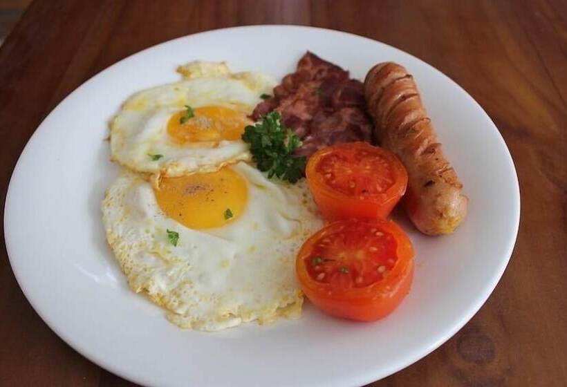 בית מלון כפרי The Sarining