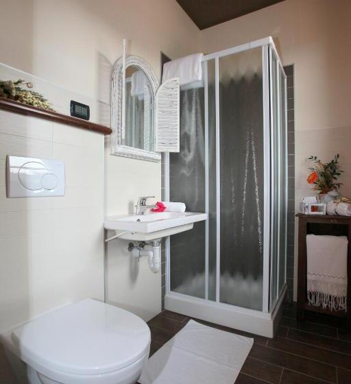 فندق Tre Colline In Langa