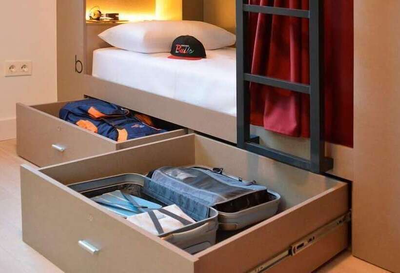 پانسیون Broz Hostel