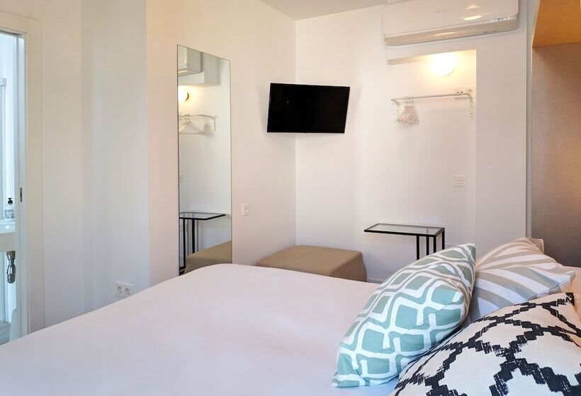 پانسیون Broz Hostel