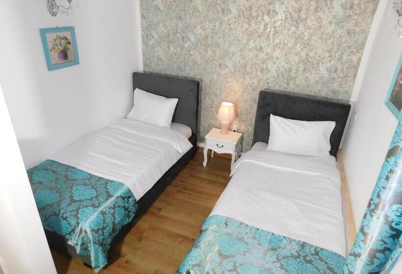 פנסיון Casa Boem