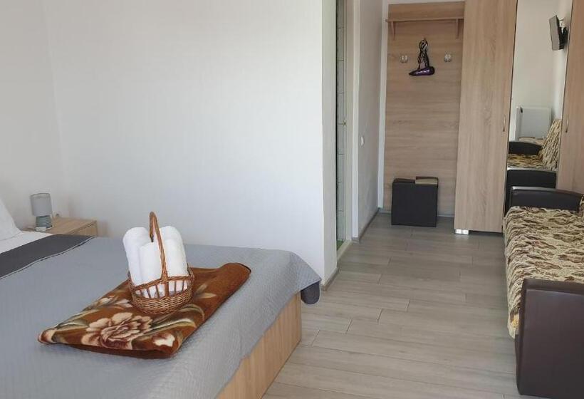 Пансион Casa Corina