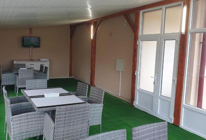 Пансион Casa Corina