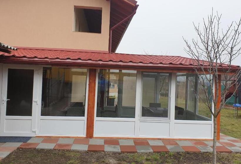 Пансион Casa Corina